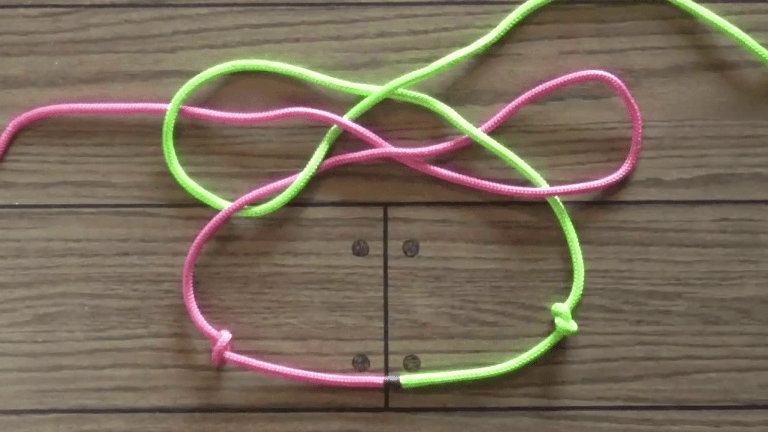 How to tie a fiador knot step 3