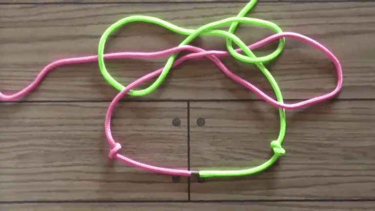 How to tie a fiador knot step 5
