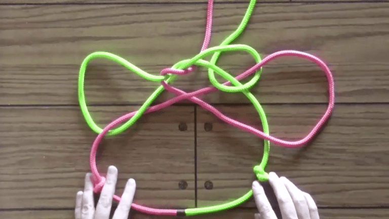 How to tie a fiador knot step 6